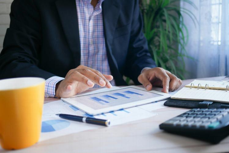 3 Essential Tips for Managing Business Finances Set yourself up for success with our 3 essential tips for managing business finances.